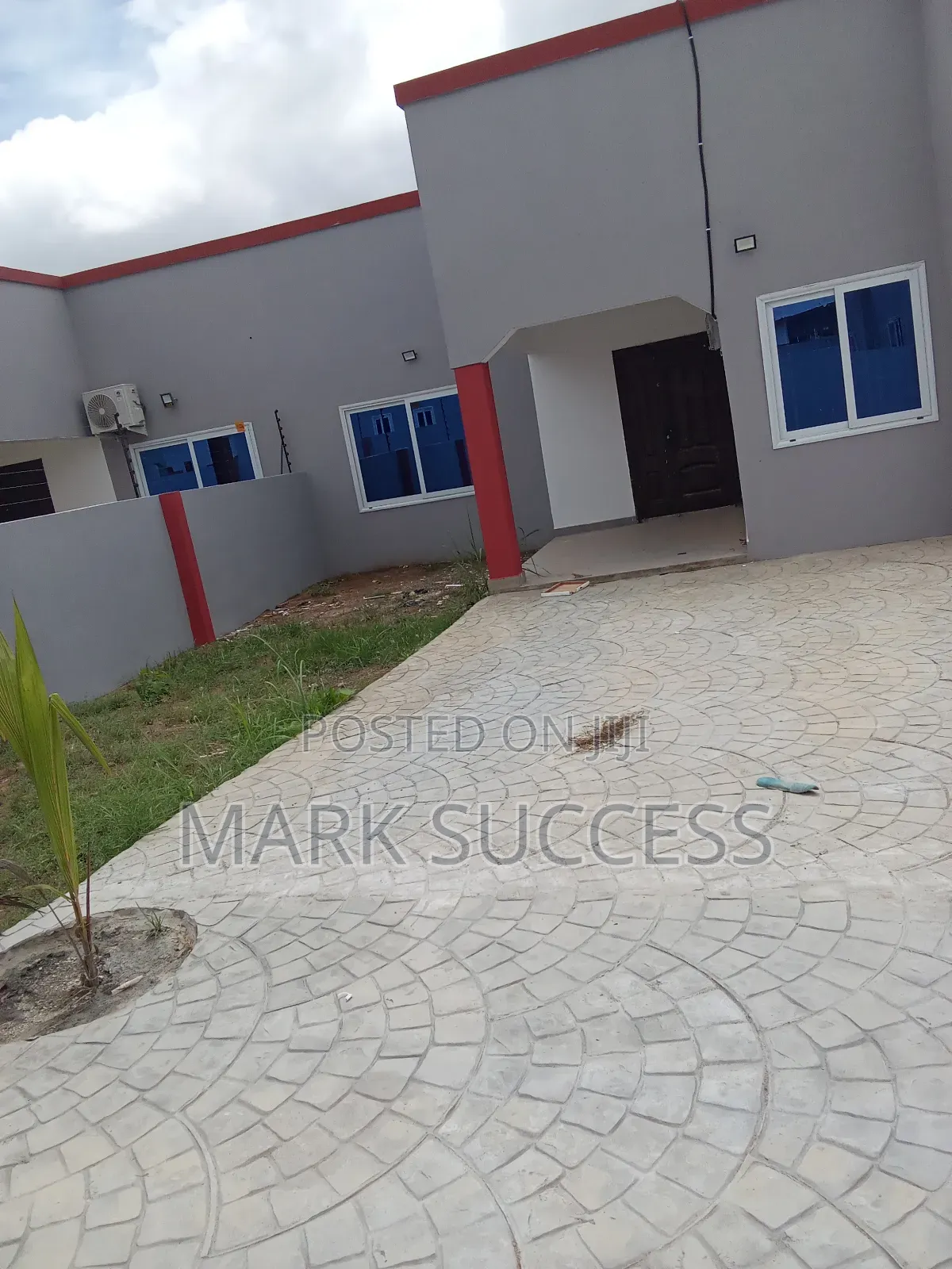 2bdrm House in Budumburam for sale
