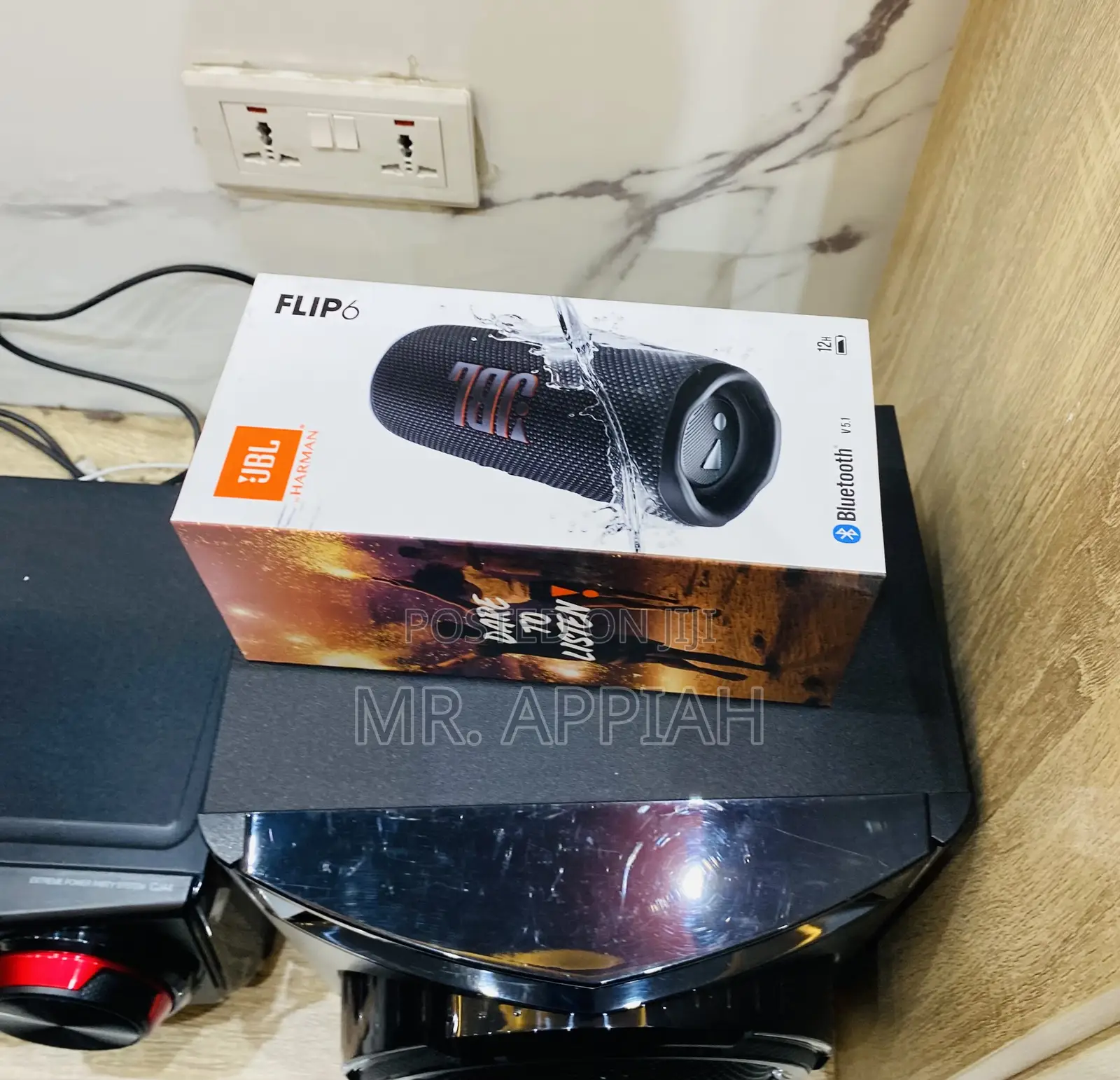 Quality and Reliable JBL Flip 6 Portable Bluetooth Speaker.