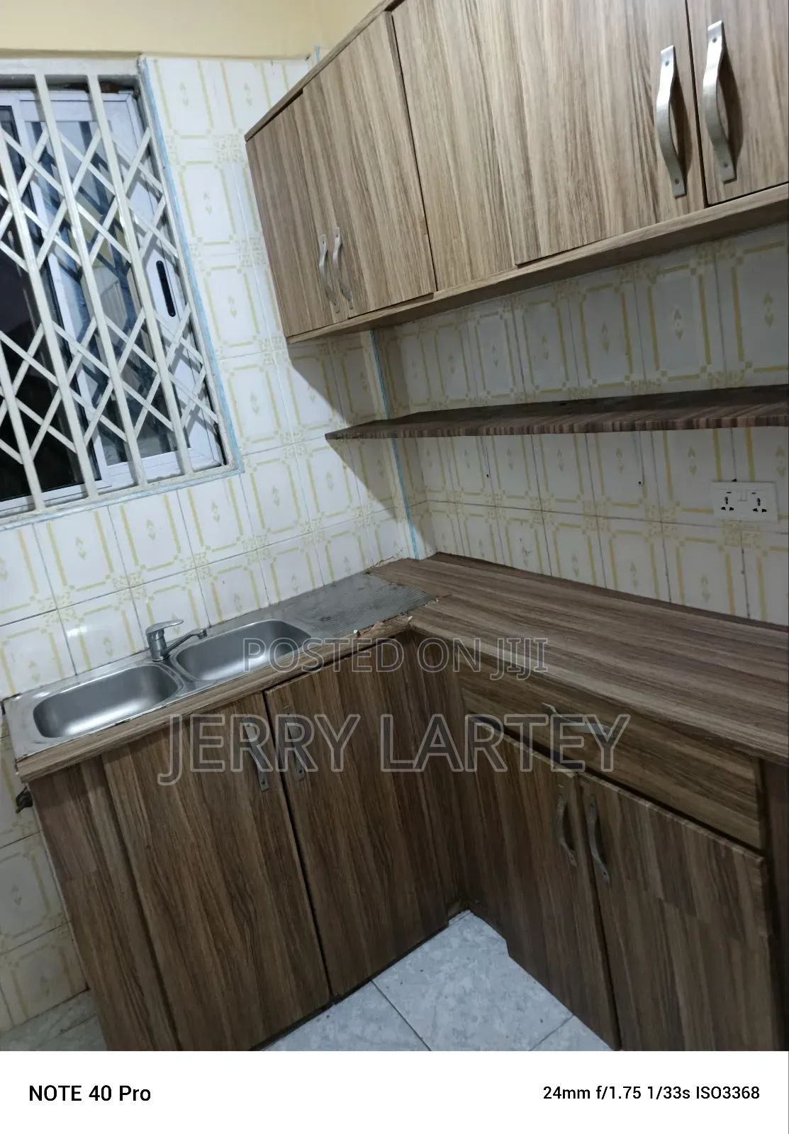 2bdrm House in Dansoman Estate Kofi for rent