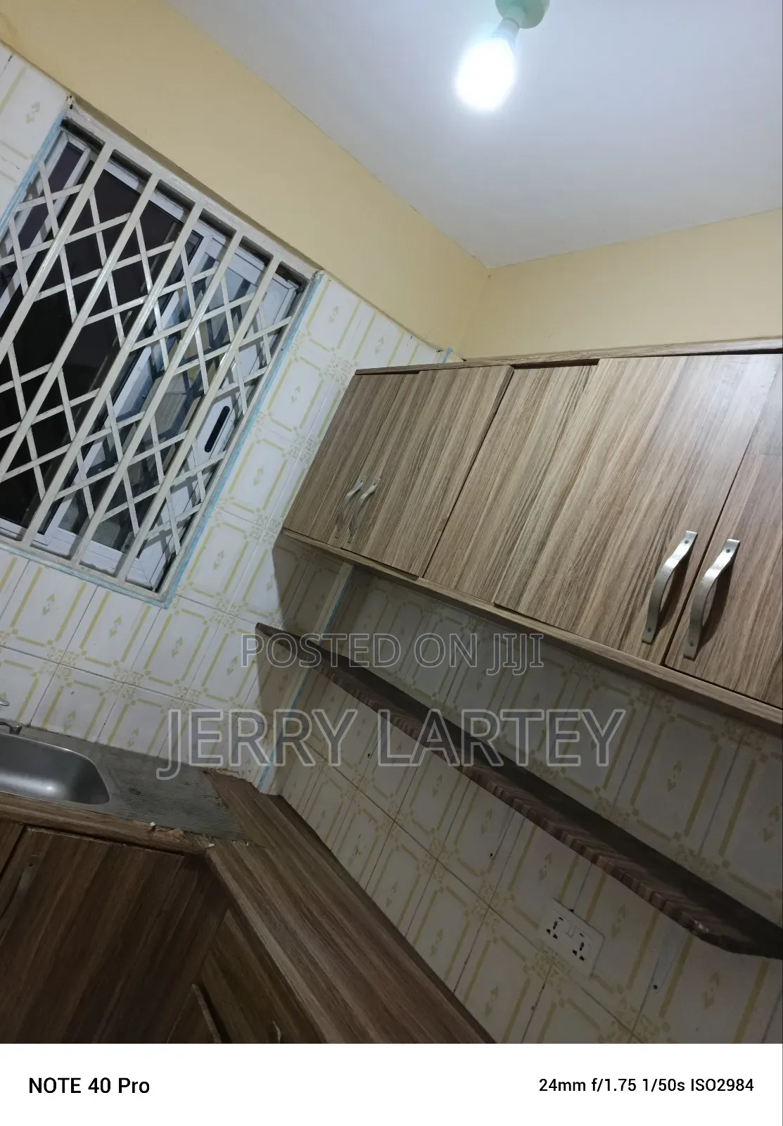 2bdrm House in Dansoman Estate Kofi for rent