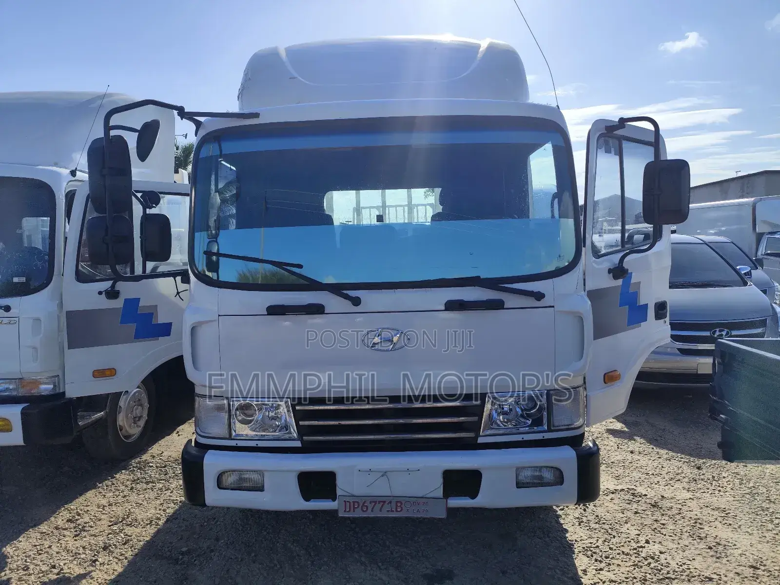 Hyundai Mega