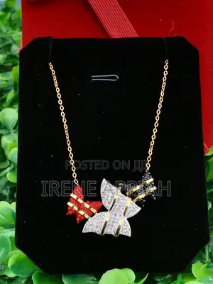Simple Ladies Necklace