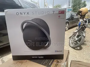 True Stereo Sound Harman Kardon Onyx Studio 7