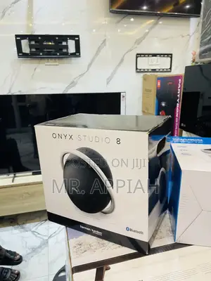 Classic and Authentic Onyx Bluetooth Speaker(Black).