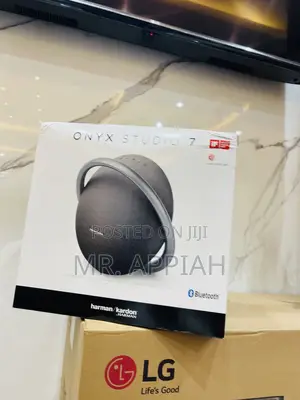 Classic and Reliable Onyx 7 Portable Wireless Speaker.