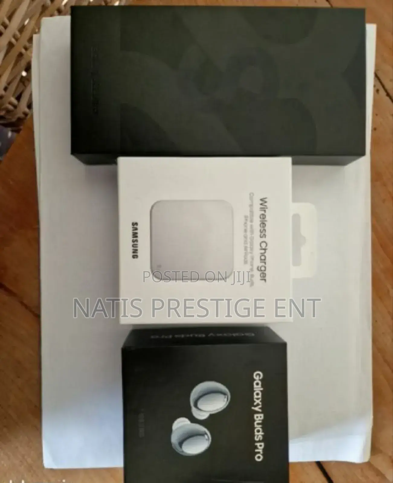 New Samsung Galaxy S22 Ultra 5G 1 TB Black