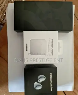New Samsung Galaxy S22 Ultra 5G 1 TB Black