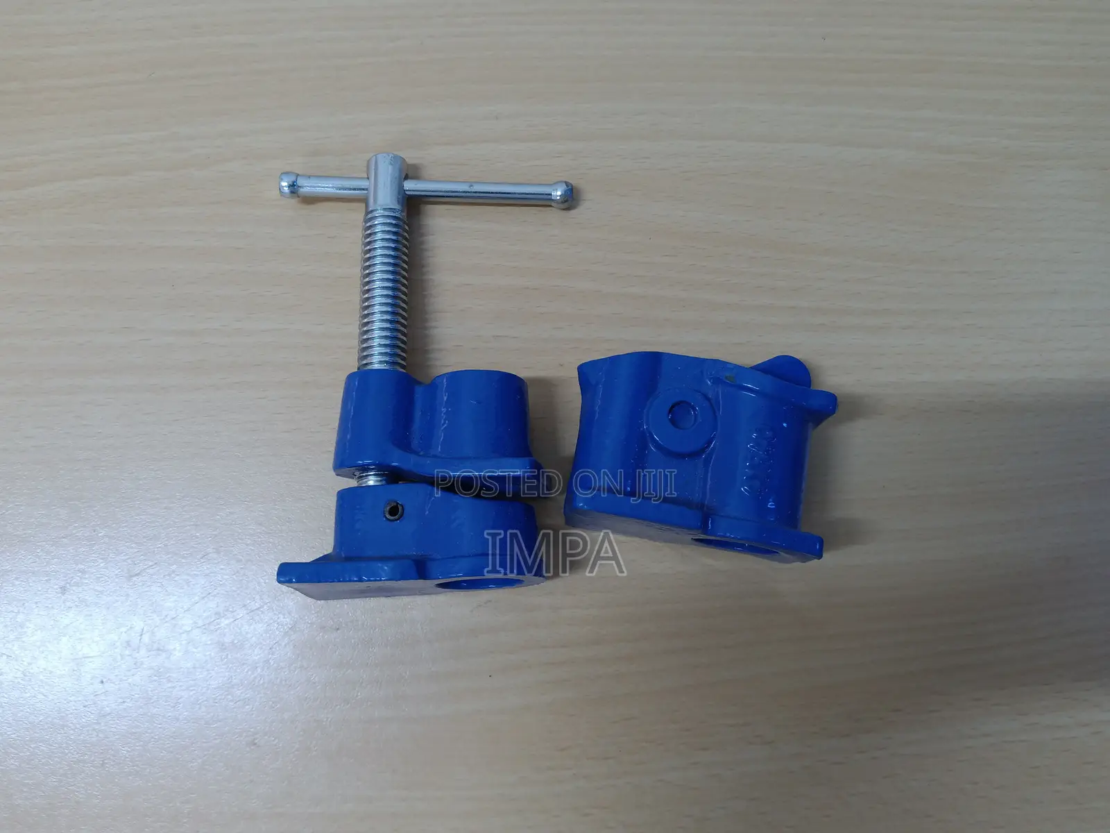 WESTWARD Clutch Pipe Clamp: Light Duty, 1 1/2 In Throat Dp,