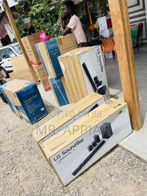 Durable and Classic Lg SP7R 7.1ch Sound Bar System(580W).