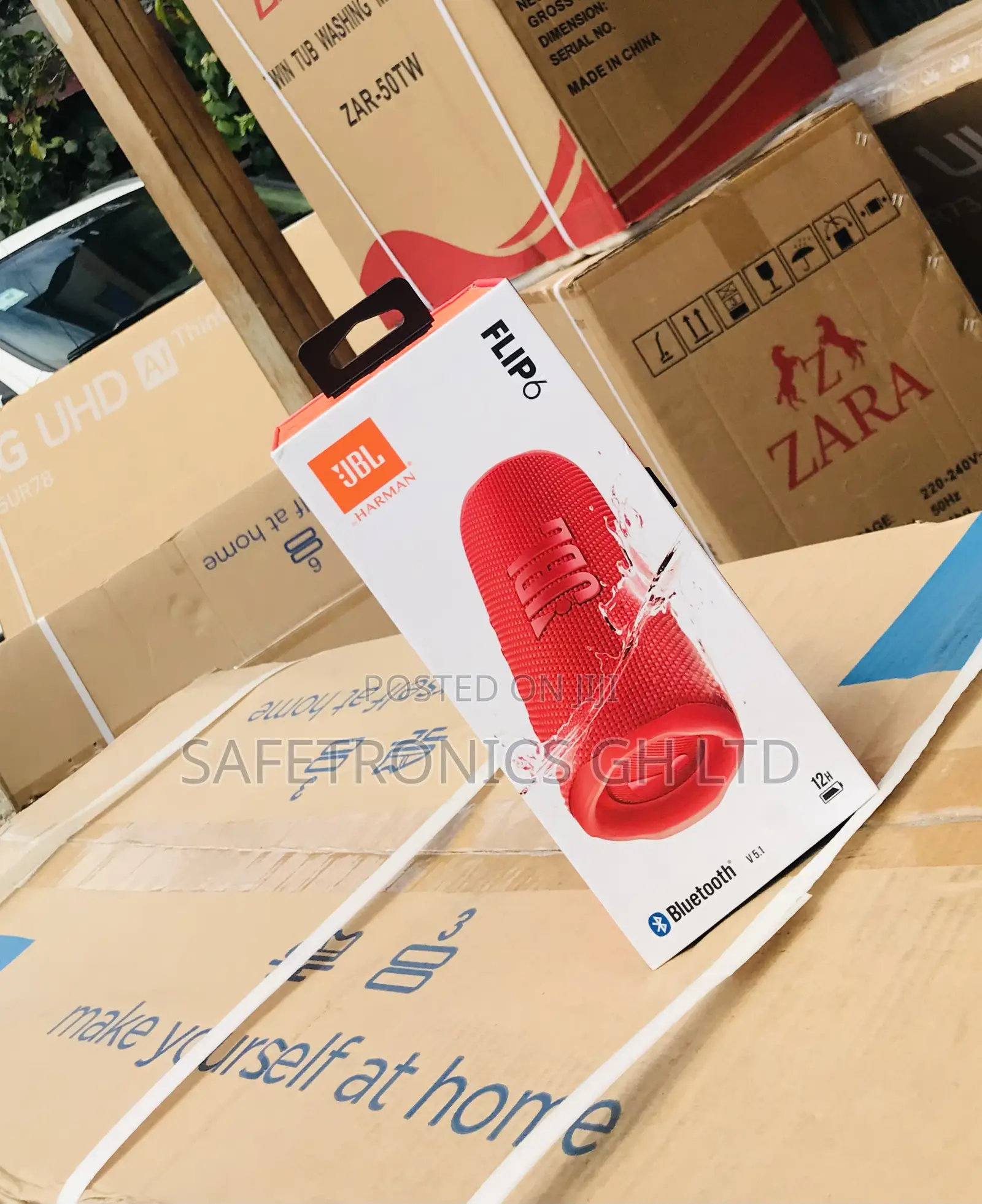 Neatly Boxed JBL Flip 6 Bluetooth Speakers