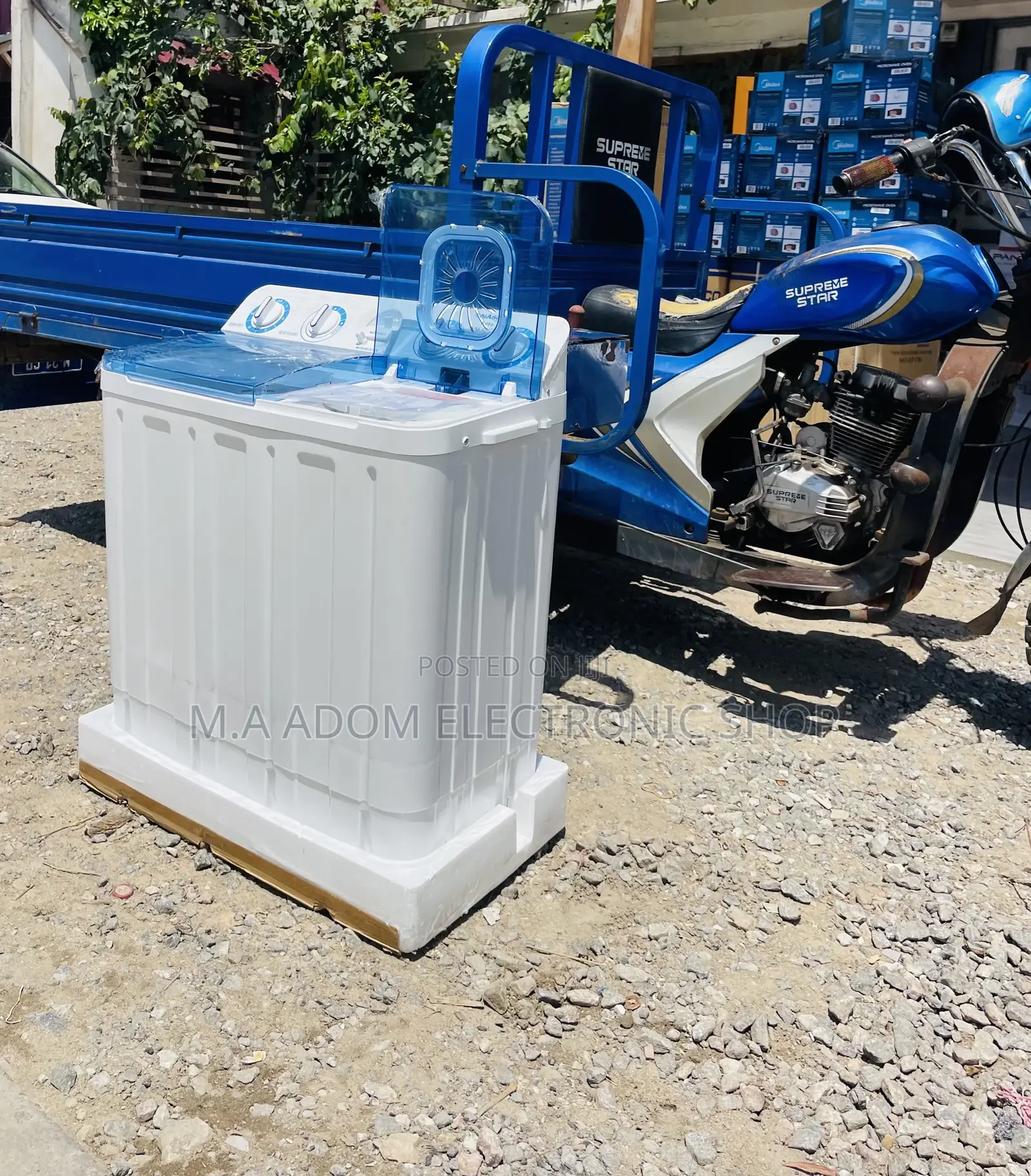 Divine Nasco 7kg Semi-Automatic Washing Machine.