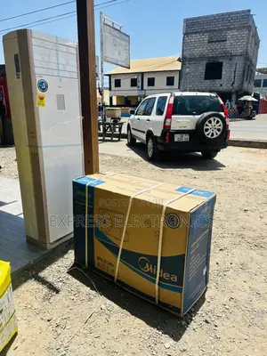 Beat the Heat With Floor Standing AC Midea 3.0hp Split