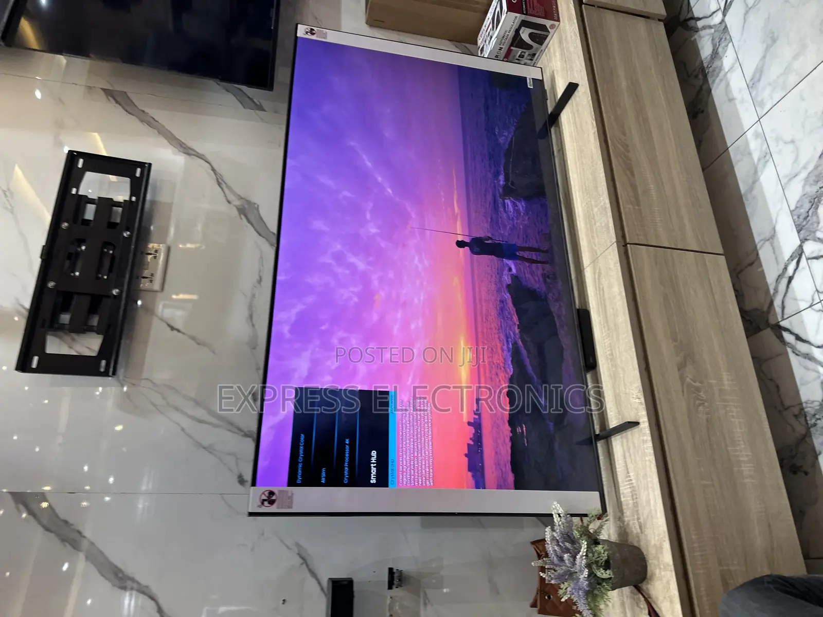 Big Screen Big Display Qled Smart Samsung 85”Q70c
