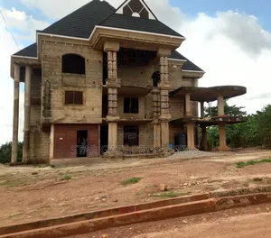 15bdrm House in Bosore Saaman, Near, Kumasi Metropolitan for sale