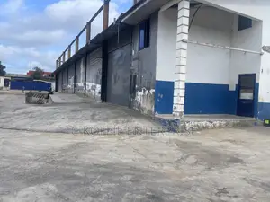 1200 SQM WRHS + Offices at Achimota for Rent