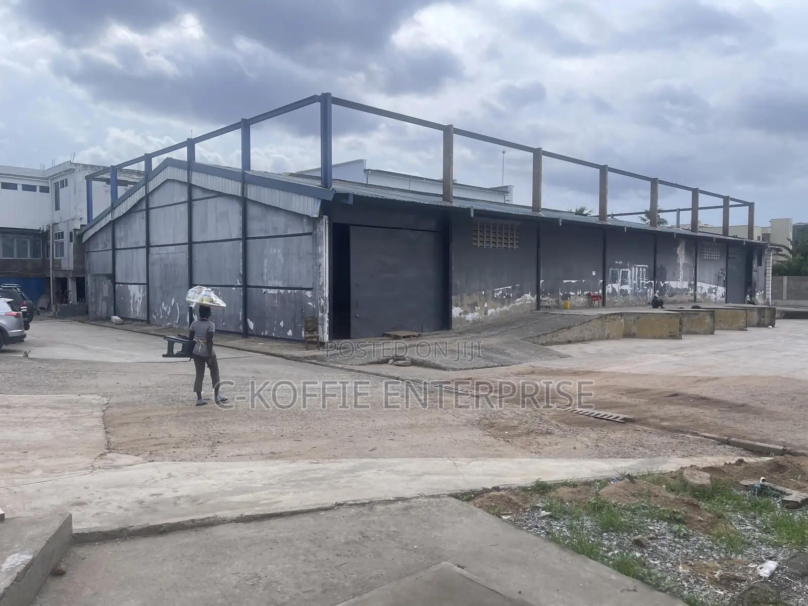 1200 SQM WRHS + Offices at Achimota for Rent