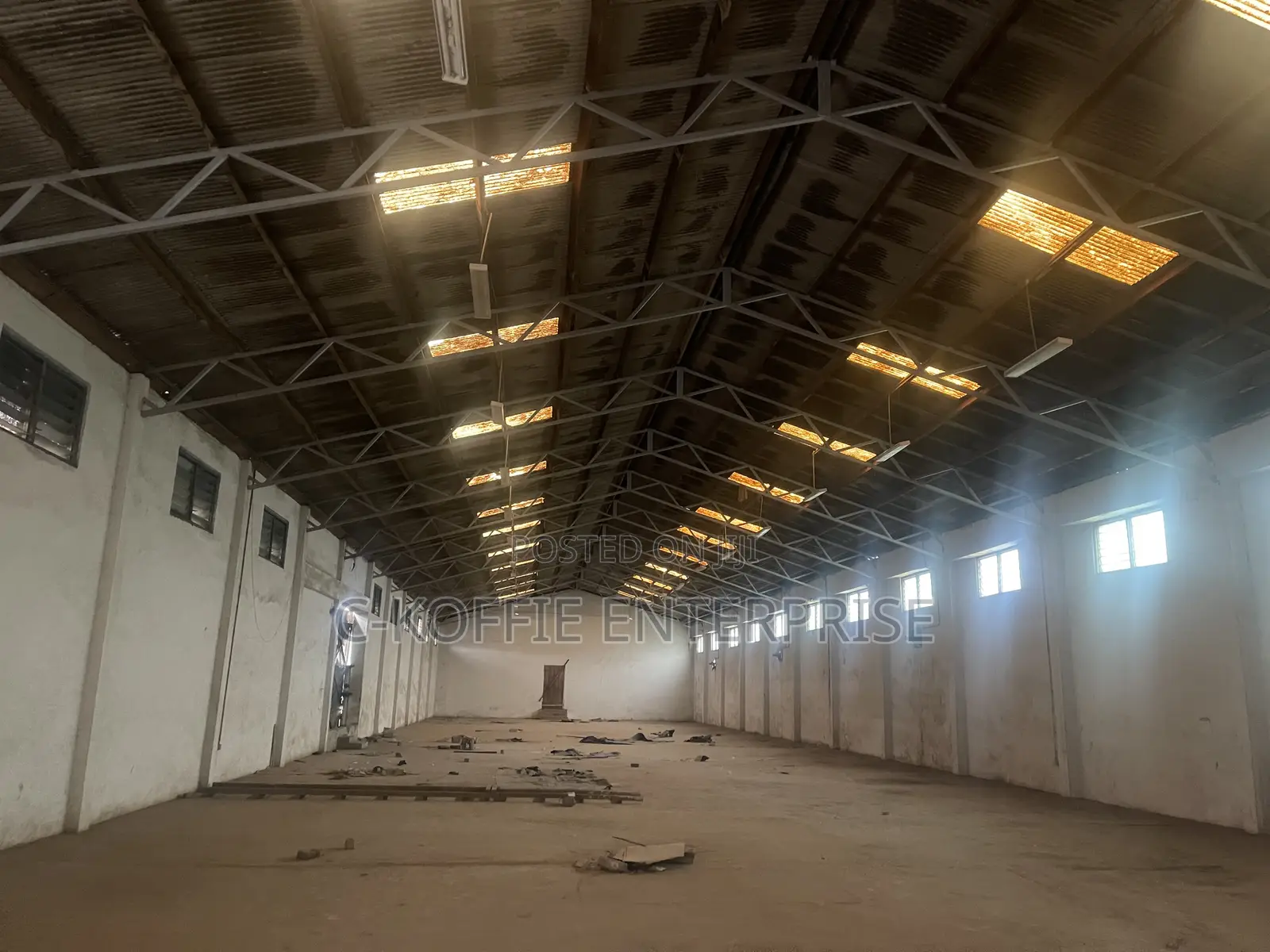 1300 SQM Warehouse at Tema for Rent