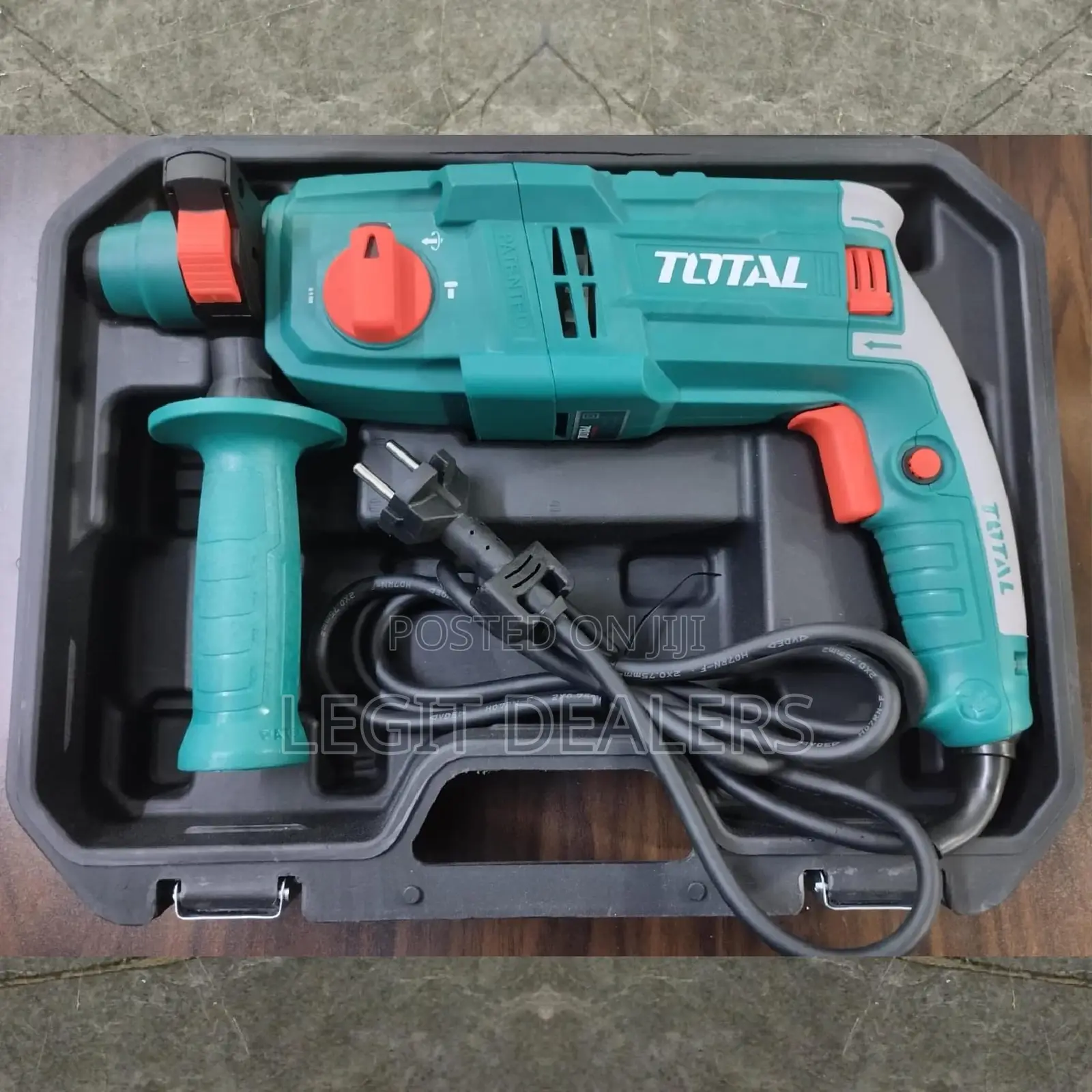 Total Rotary Hammer 650watts With 3 Drilling Bits