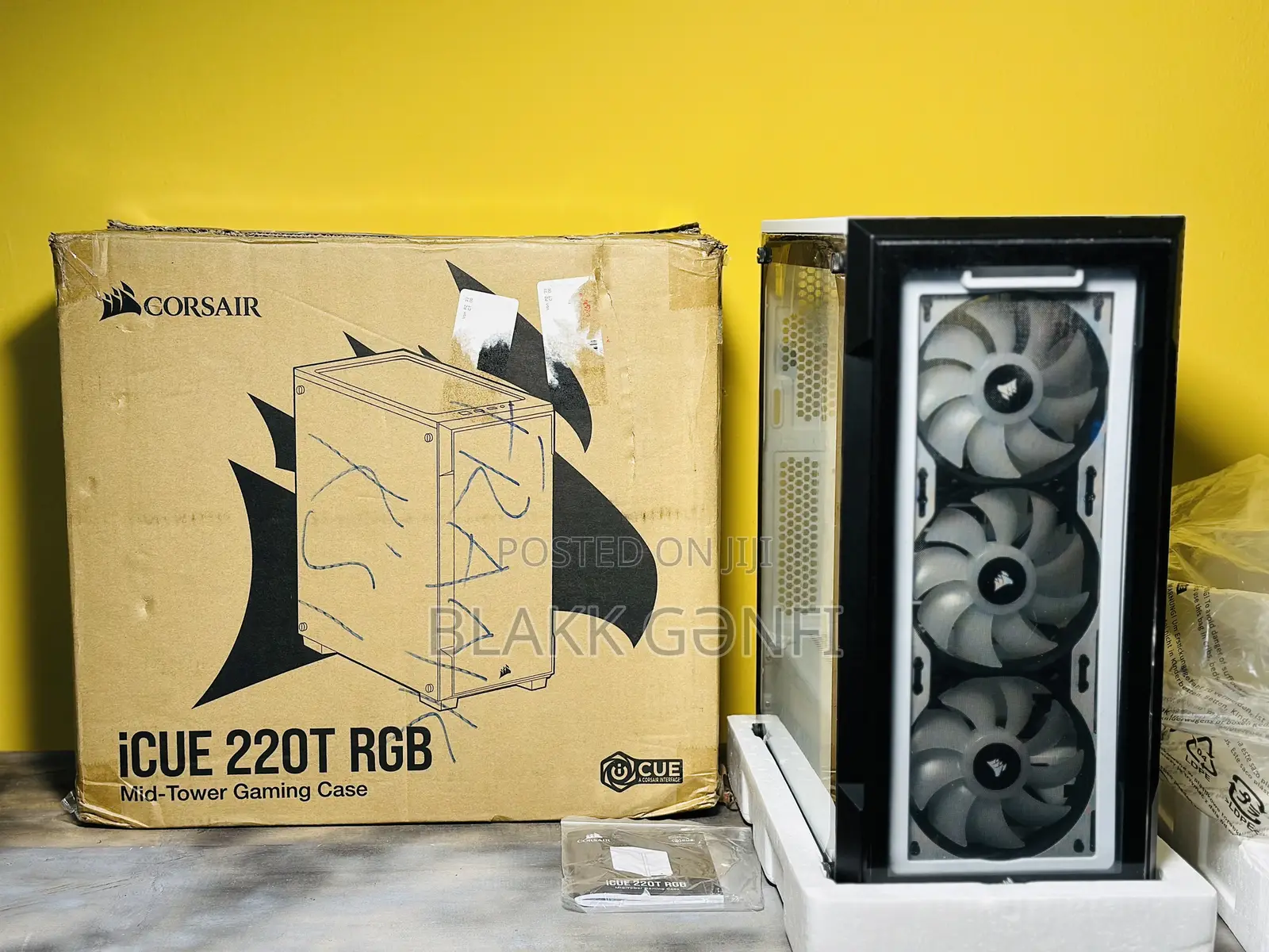 Corsair Icue 220t Rgb Gaming Case