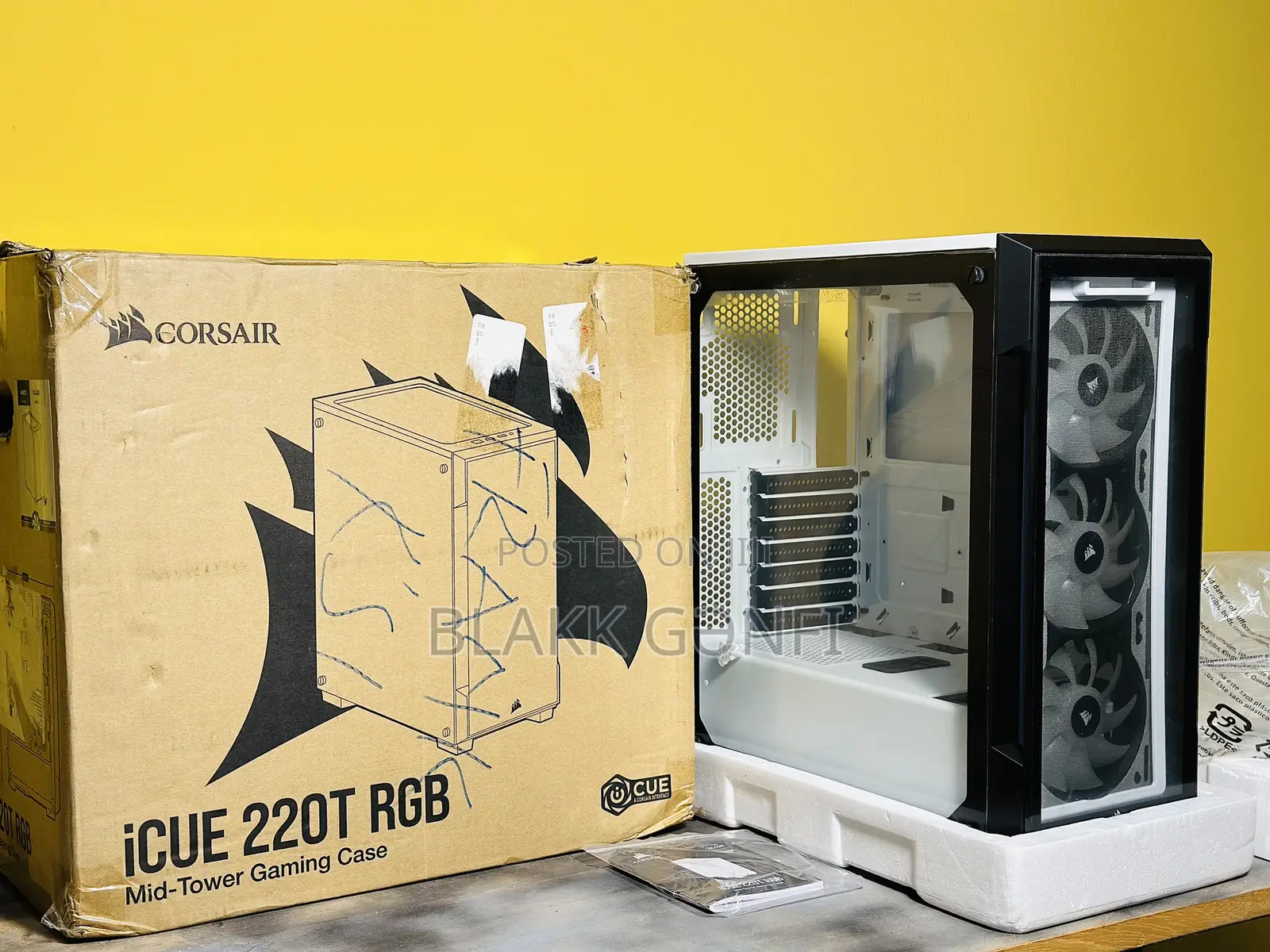 Corsair Icue 220t Rgb Gaming Case