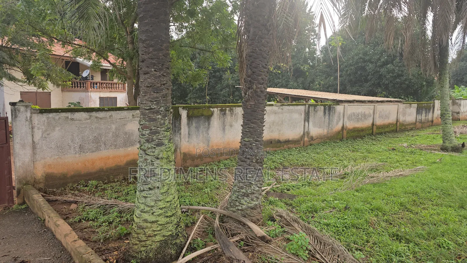 5bdrm House in Fredimens Real, Kumasi Metropolitan for sale