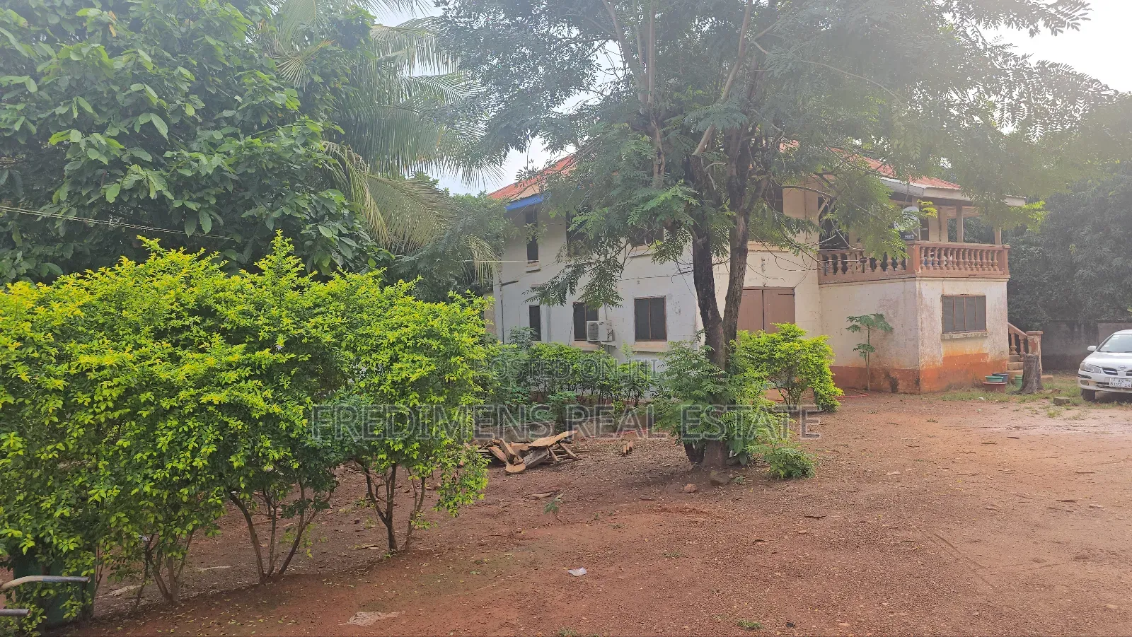 5bdrm House in Fredimens Real, Kumasi Metropolitan for sale