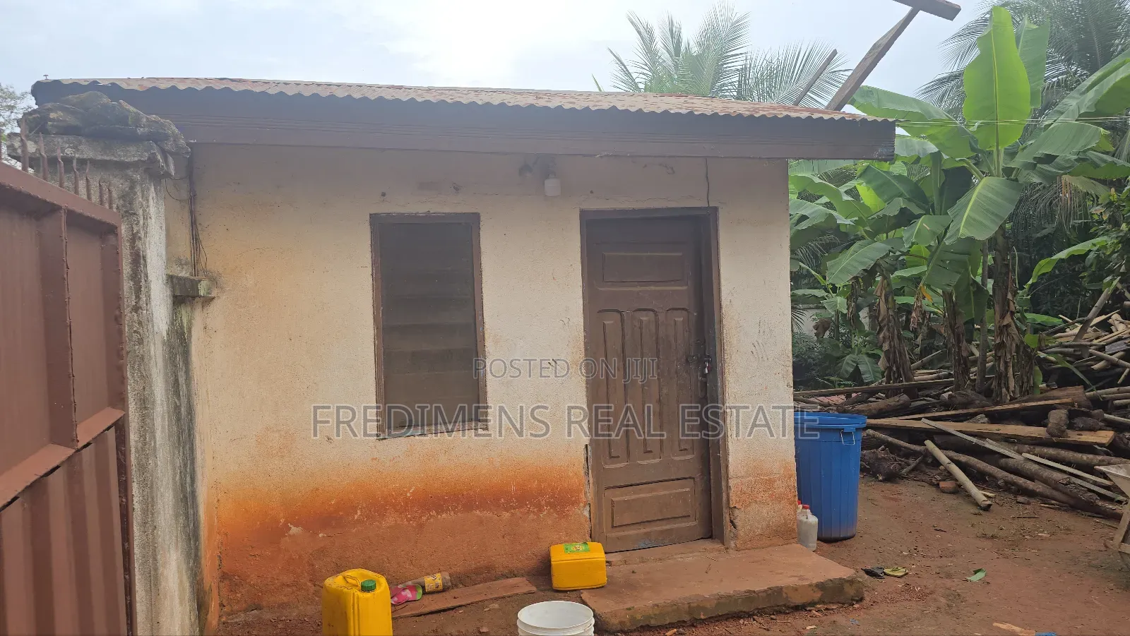 5bdrm House in Fredimens Real, Kumasi Metropolitan for sale