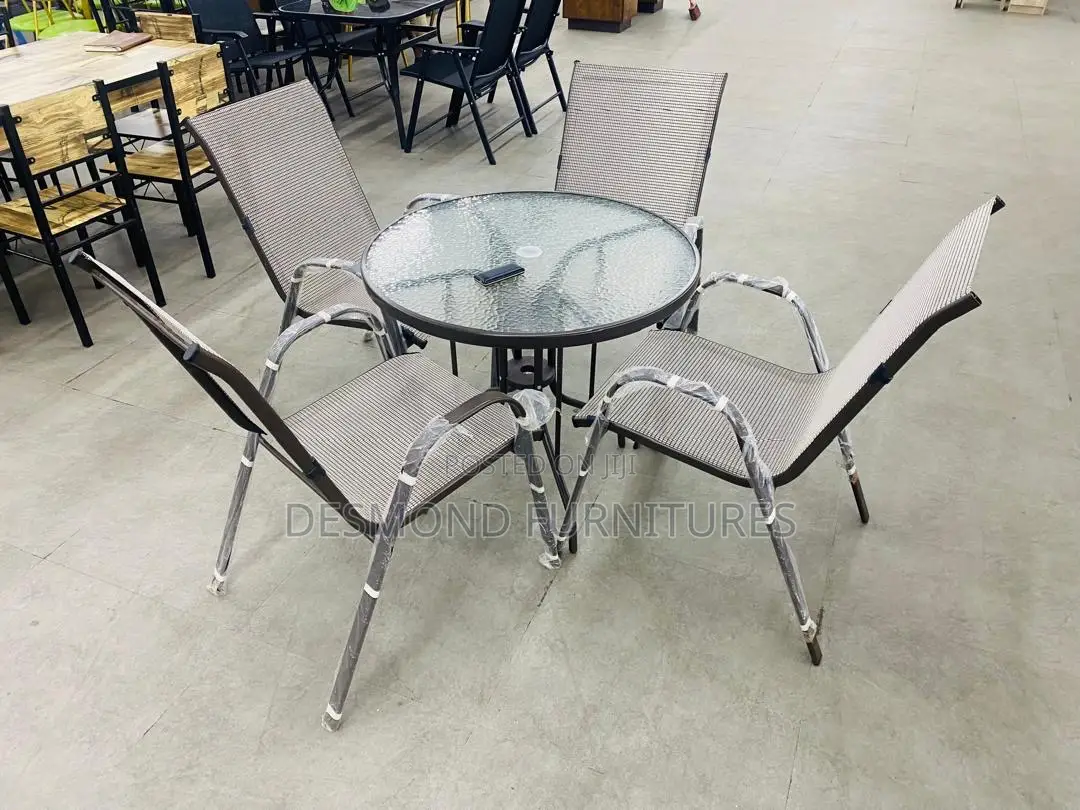 Outdoor Tables With 4 Chairs