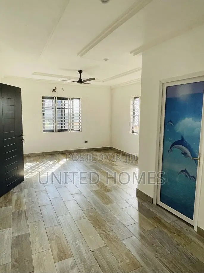 5bdrm House in Oyarifa for sale