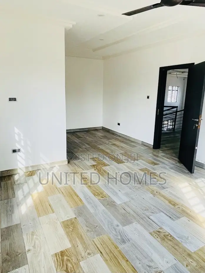 5bdrm House in Oyarifa for sale