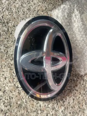 Toyota Crown or Logo for All Toyota Cars