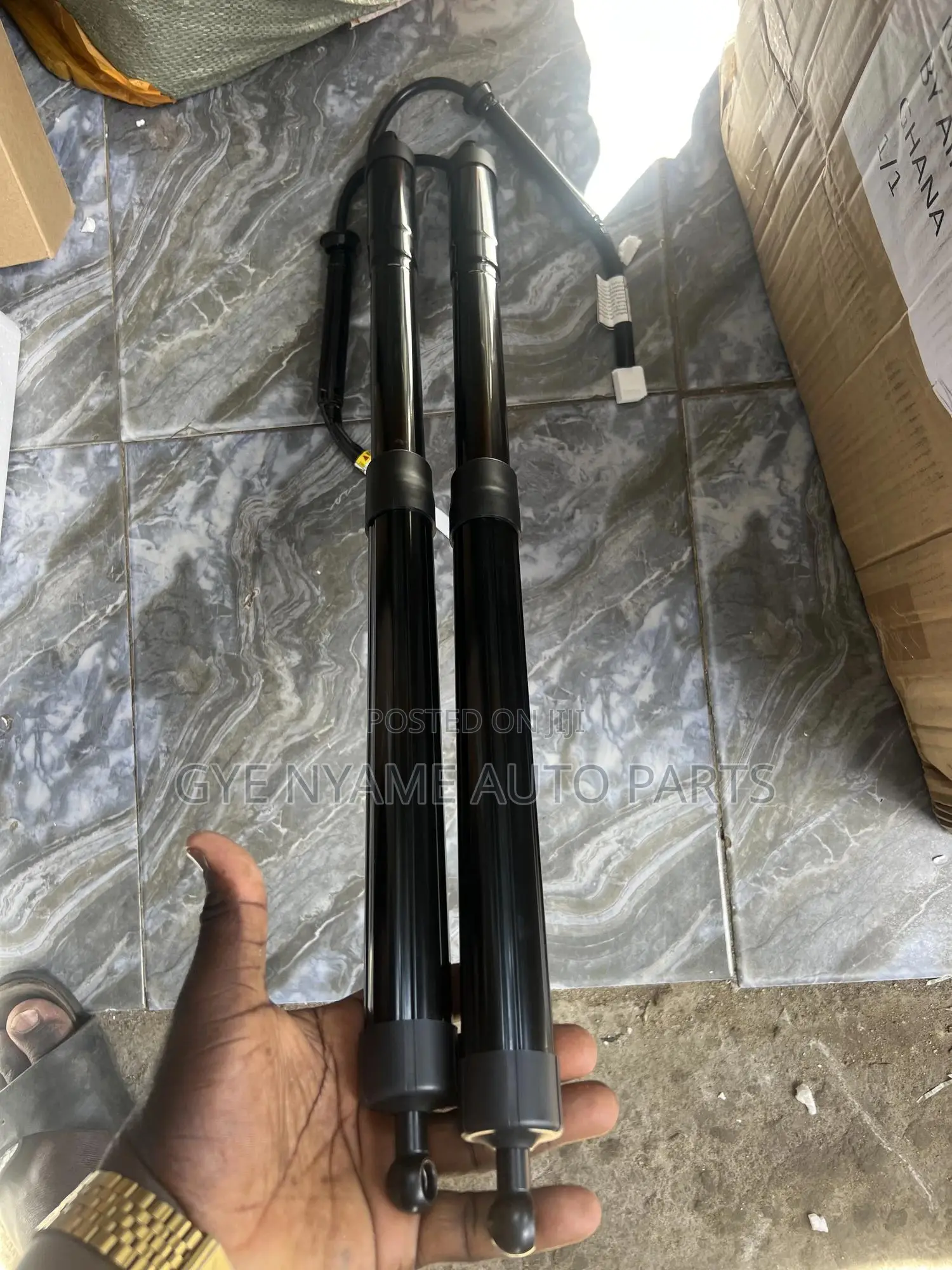 Toyota Highlander Electronic Boot Shocks Absorber Pair
