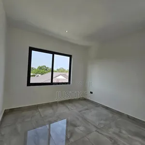 4bdrm Townhouse/Terrace in Cantonments for sale