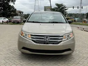 Honda Odyssey Touring 2012 Brown