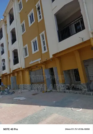 1bdrm Apartment in Dansoman Snitt Down for rent