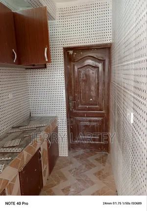 1bdrm Apartment in Dansoman Snitt Down for rent