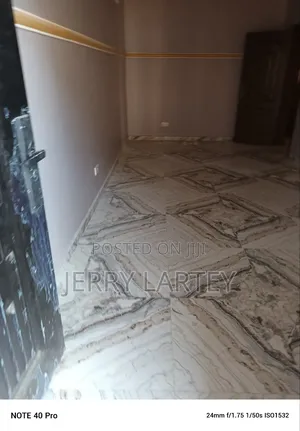 3bdrm Apartment in Dansoman Snitt Down for rent