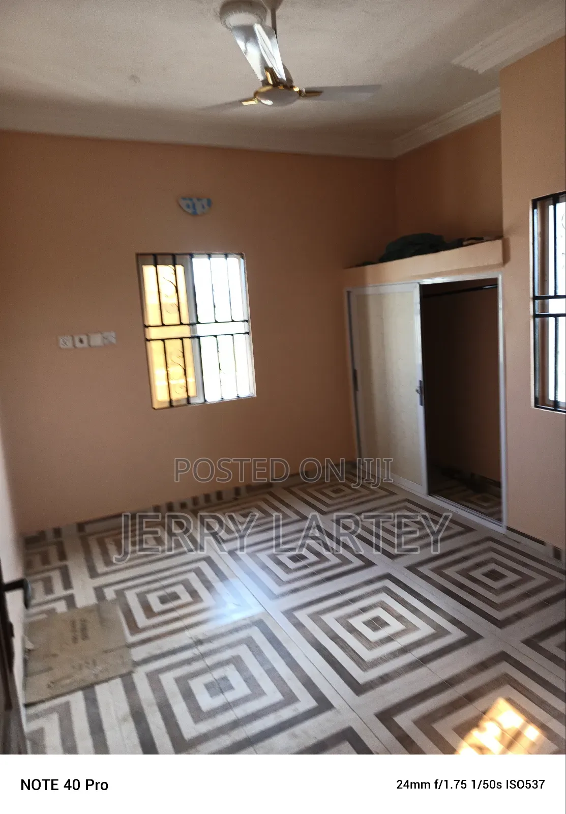 3bdrm Apartment in Dansoman Snitt Down for rent