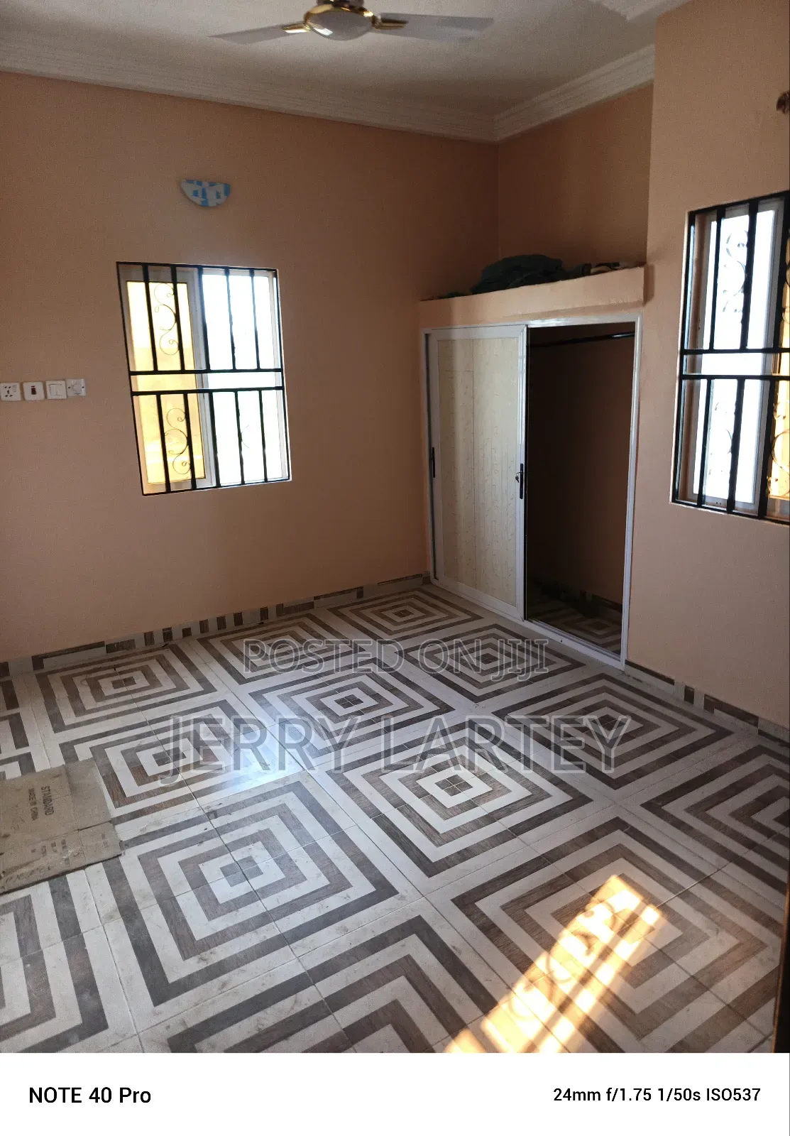 3bdrm Apartment in Dansoman Snitt Down for rent