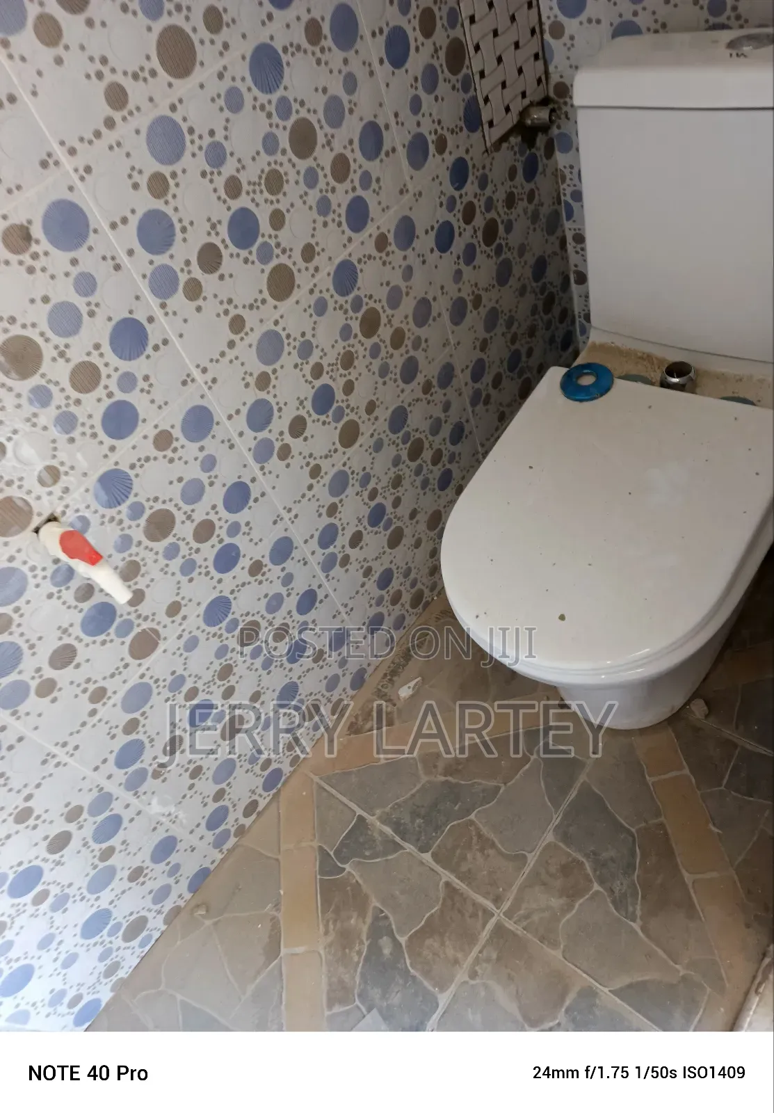 3bdrm Apartment in Dansoman Snitt Down for rent