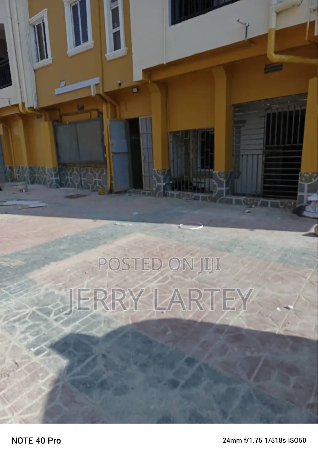 3bdrm Apartment in Dansoman Snitt Down for rent