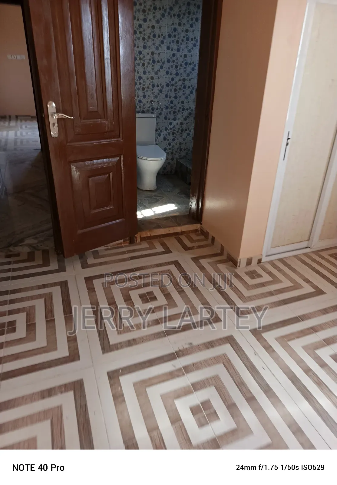 3bdrm Apartment in Dansoman Snitt Down for rent