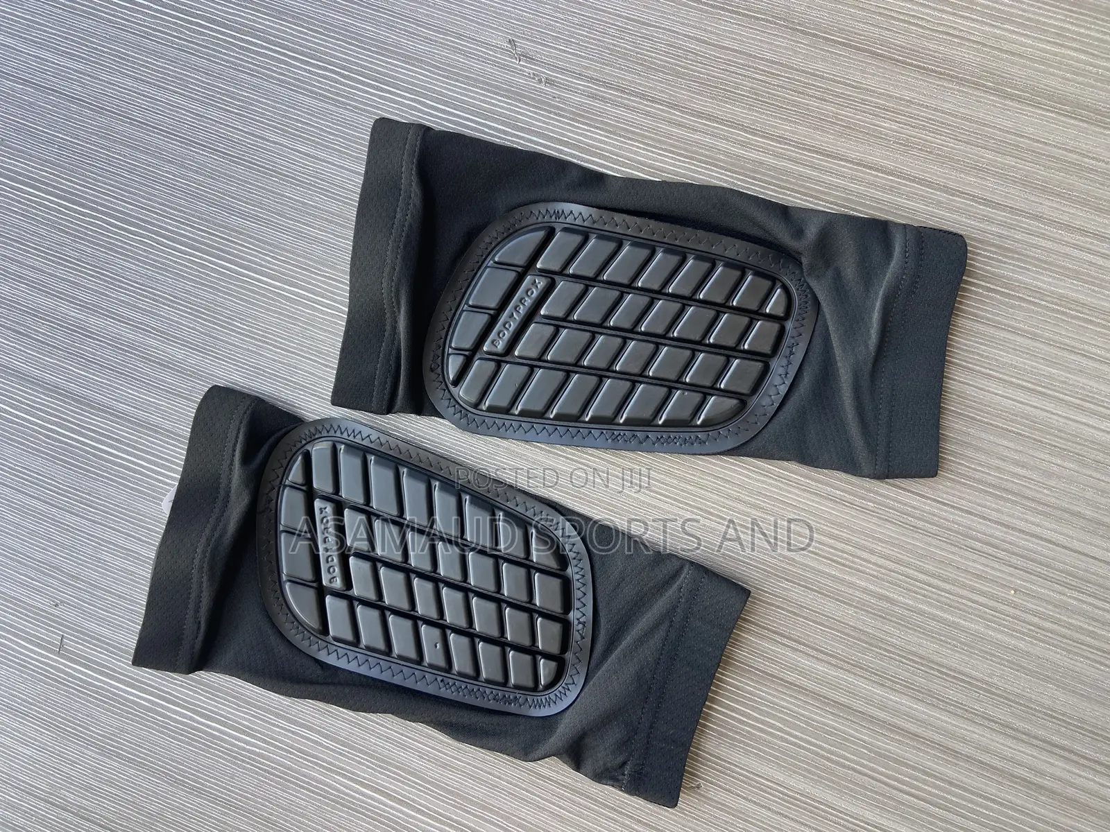 Original Shin Guards Available at Cool Price