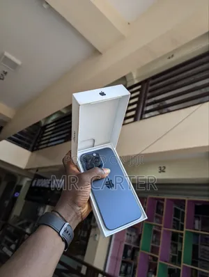 New Apple iPhone 15 Pro Max 256 GB Blue