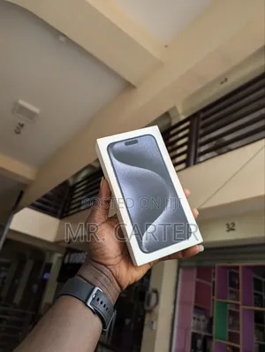 New Apple iPhone 15 Pro Max 256 GB Blue