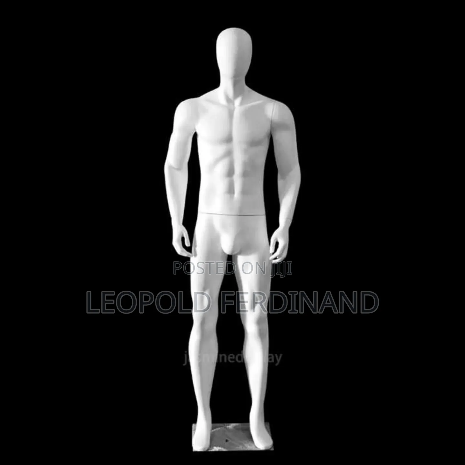 Male White Muscular Mannequins