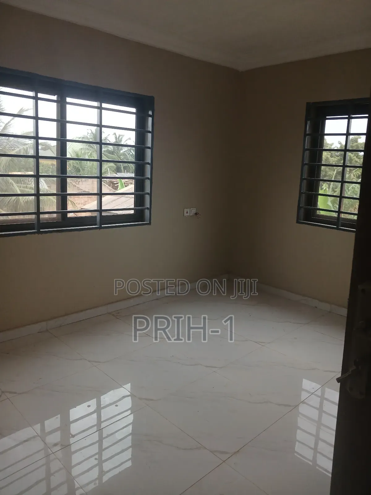3bdrm Apartment in Oyibi for rent