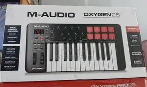 M-Audio Oxygen 25 MKV– 25 Key USB MIDI Keyboard Controller