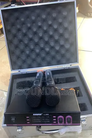 Shure U-3600 Briefcas Dual Wireless Microphone