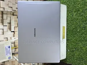 Laptop Medion 8GB Intel Core I5 SSD 256GB